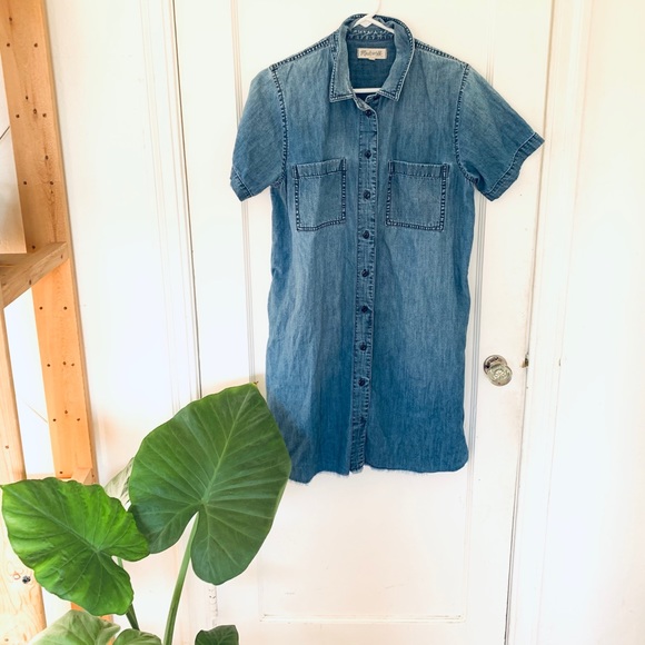 Madewell Dresses & Skirts - NWOT Madewell denim dress size L